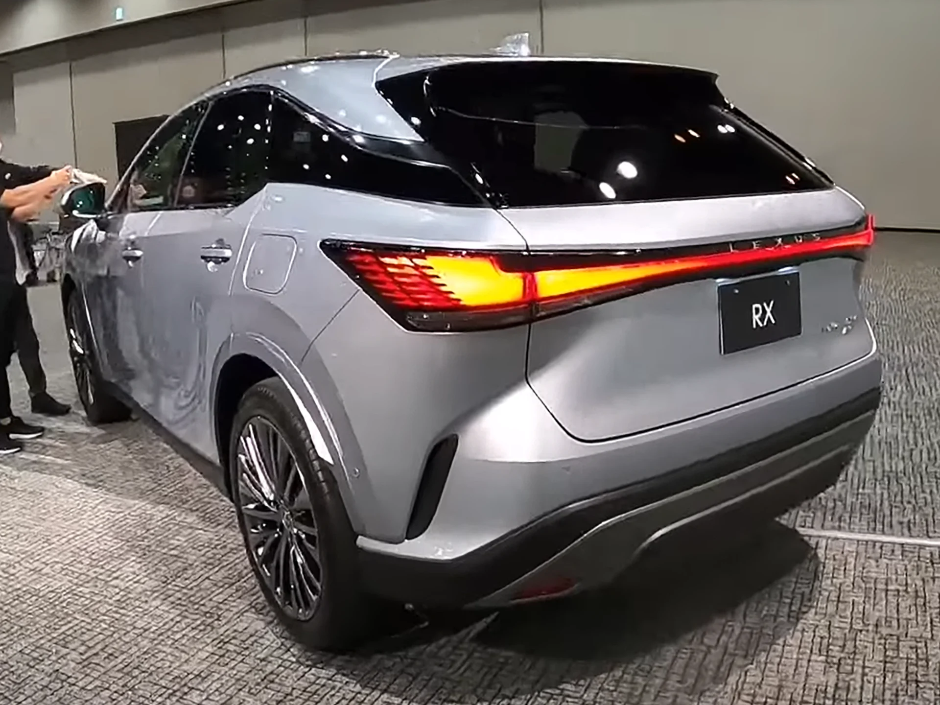 Как узнать дату выхода обновленного Lexus RX?