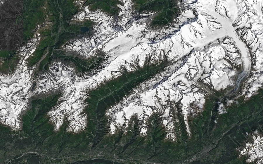 Фото: NASA Earth Observatory images by Michala Garrison, using Landsat data from the U.S. Geological Survey. Story by Lindsey Doermann.