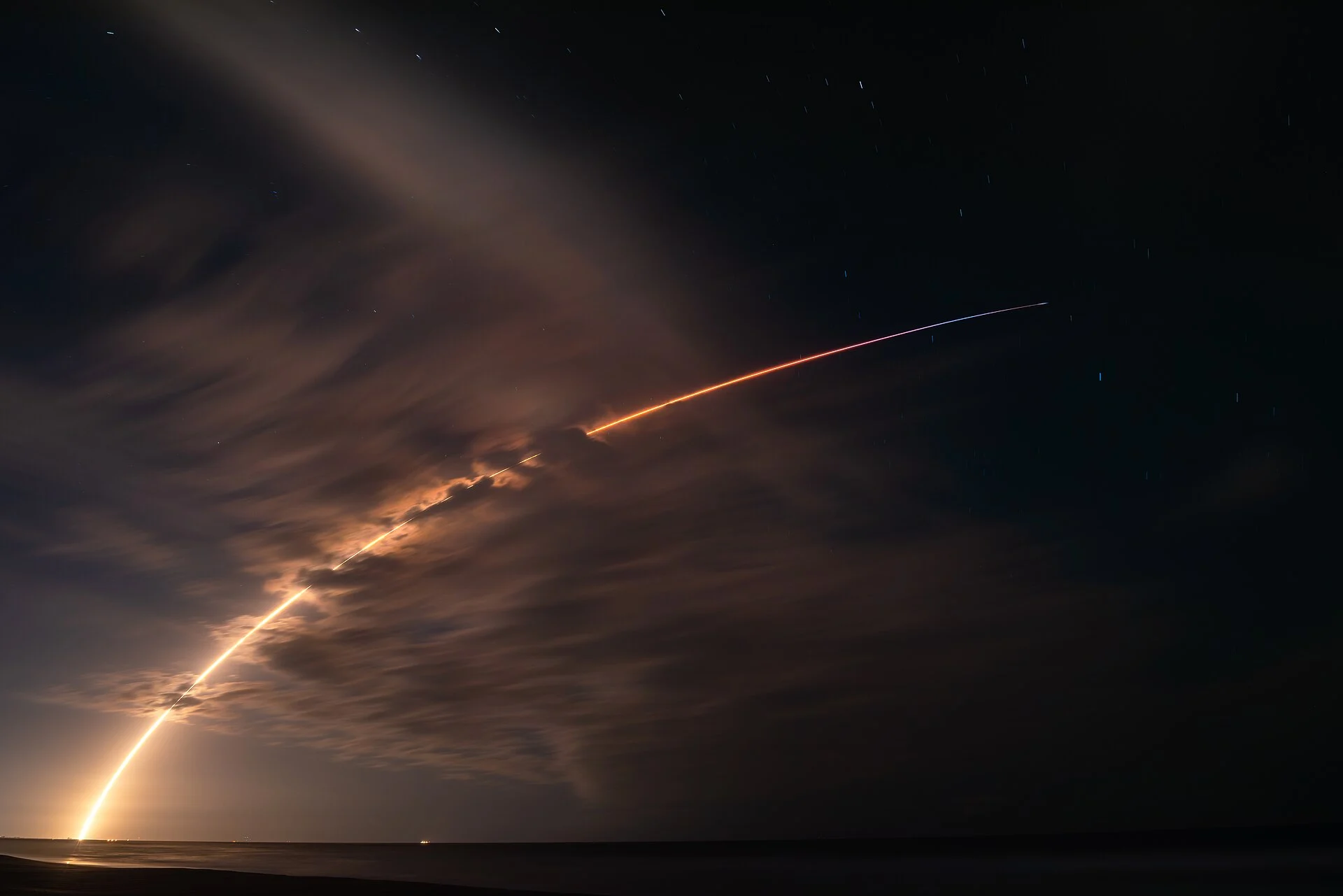 Цилиндр с треногой: необычная новинка для любителей Starlink