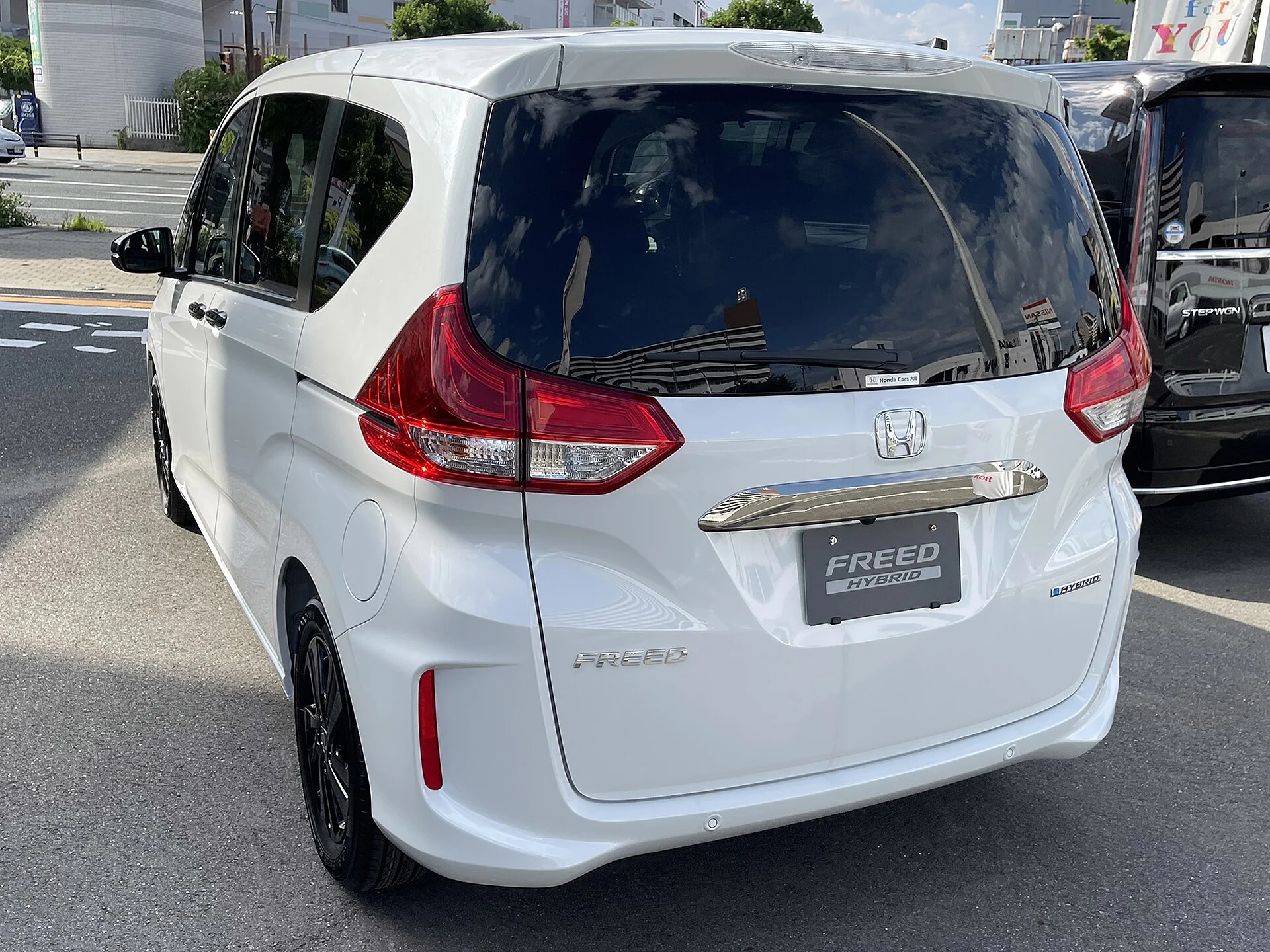 Honda Freed: новый облик и просторный салон