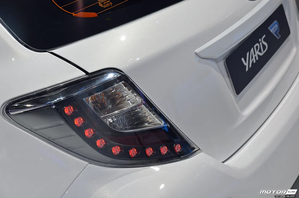 Toyota Yaris: Гибридный прорыв с дизайном Hammerhead