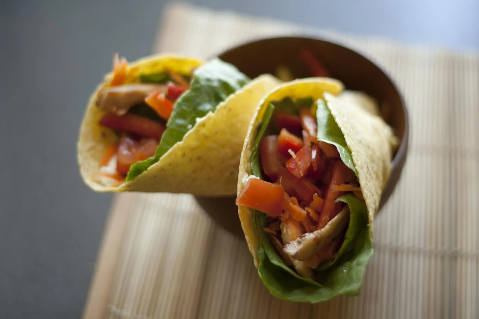 Запекание роллов из тортильи: вкусная альтернатива завтраку или перекусу